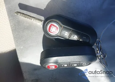 2015 Fiat 500 Sport из США, поврежденный, VIN 3C3CFFBR8FT562058